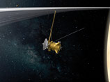   Cassini      1997 .  ,    2004     ,        3000     