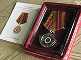       28     "70       1941-1945 ."