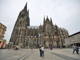           -    .     ,  Express.de.   ,     