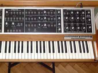 ���������� Memory Moog. ���� � ����� fsnet.co.uk
