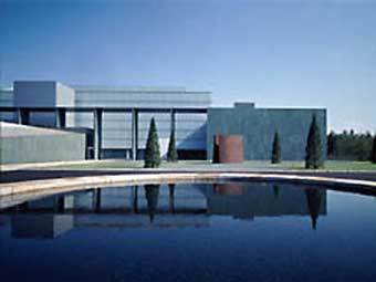 ����� �������� ���������� Toyota. ���������� ����� ��������. ���� � ����� artnet.com