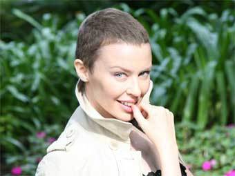 ����� ������. Copyright Darenote Ltd and Kylie.com. Photo by Olivier Martinez