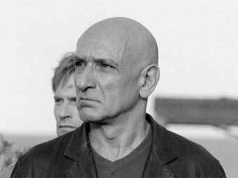 ��� ������� � ������ "Suspect Zero" ("������� �� �����"). ���� � ����� imdb.com