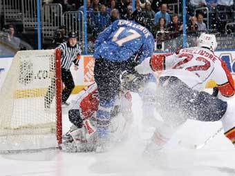 ���� ��������� ( 17) � ����� "�������" - "�������". ���� thrashers.nhl.com