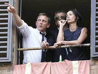������ ����� �� ������� "Quantum of Solace". ���� � ����� worstpreviews.com