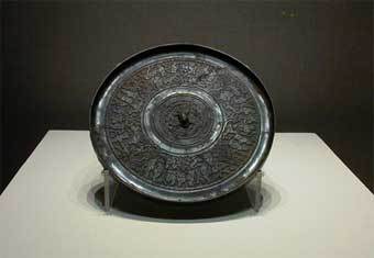 ��������� ��������� ������� ������� ������� ���� (206 ��� �� ����� ��� - 220 ��� ����� ���). ���� ������������ snowyowls � ����� wikimedia.org