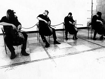 �������� ������� ������� Apocalyptica: Plays Metallica by four cellos 