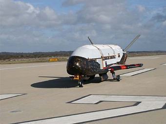  X-37B.      youtube.com