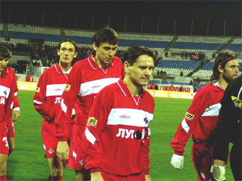 ���������� "��������" ������� �� ��������� ���� � ������ ������ ����������� "������". �������/���� ���������� ��� Lenta.Ru